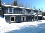 Inn in Pohenegamook, Bas-Saint-Laurent Inn in Pohenegamook, Bas-Saint-Laurent