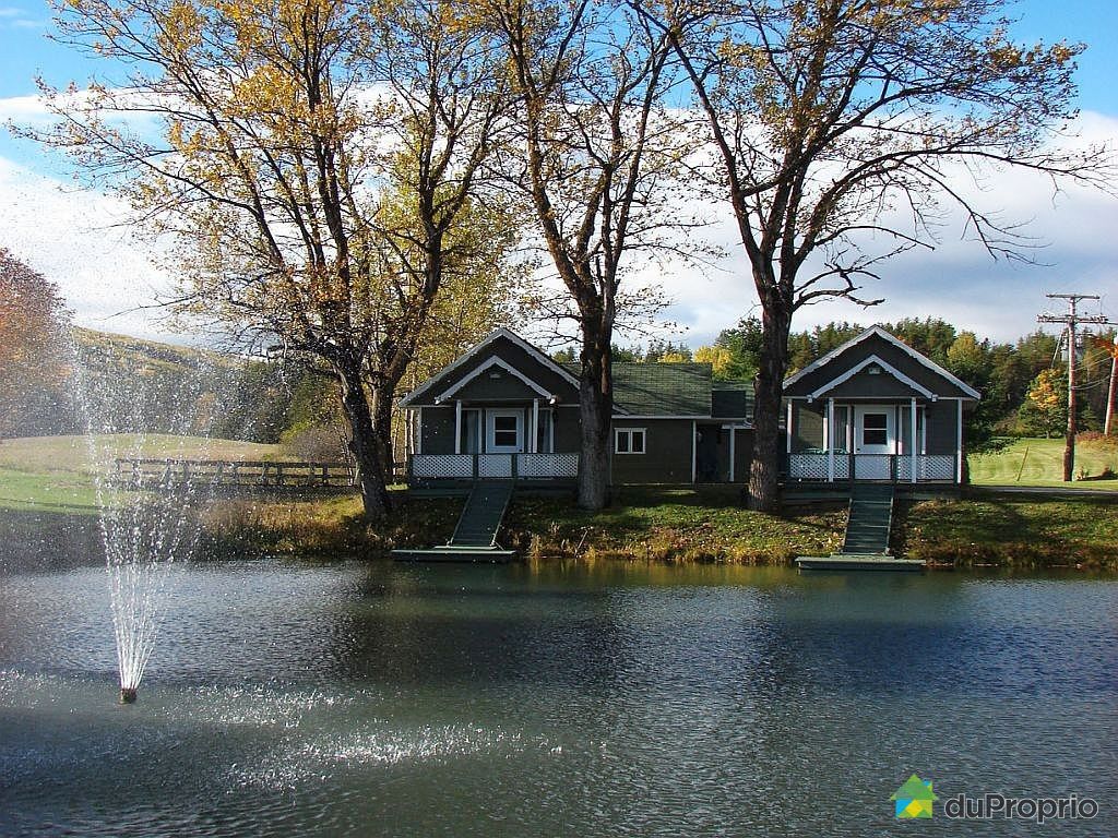 Hotel / Motel for sale in BaieStPaul, 1493 boulevard de Monseigneur de Laval DuProprio 371657