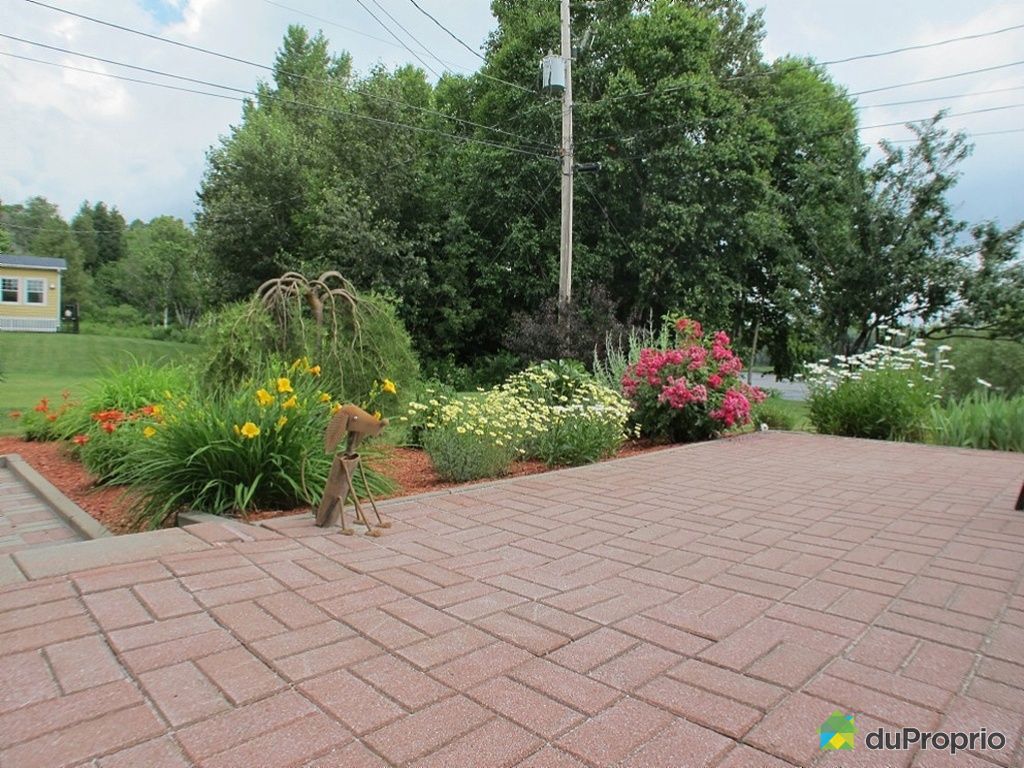 House sold in Maniwaki DuProprio 345787