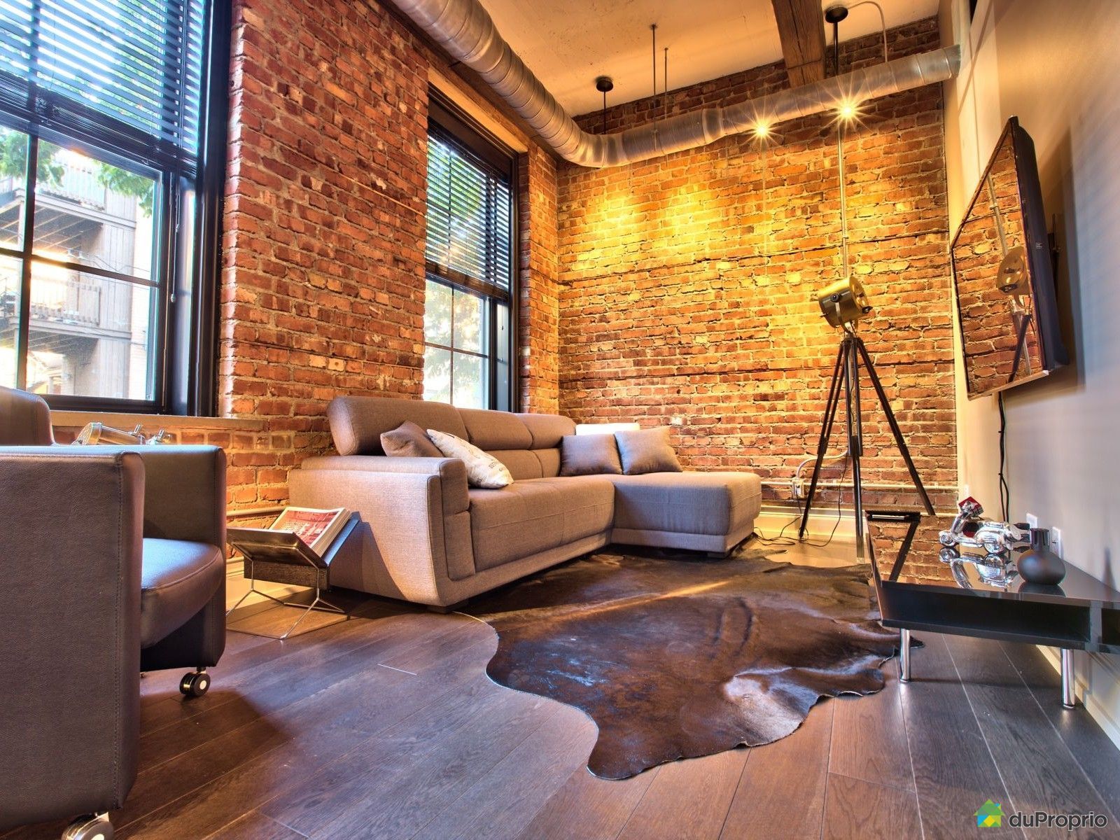 Newlybuilt Loft sold in Montreal DuProprio 592444