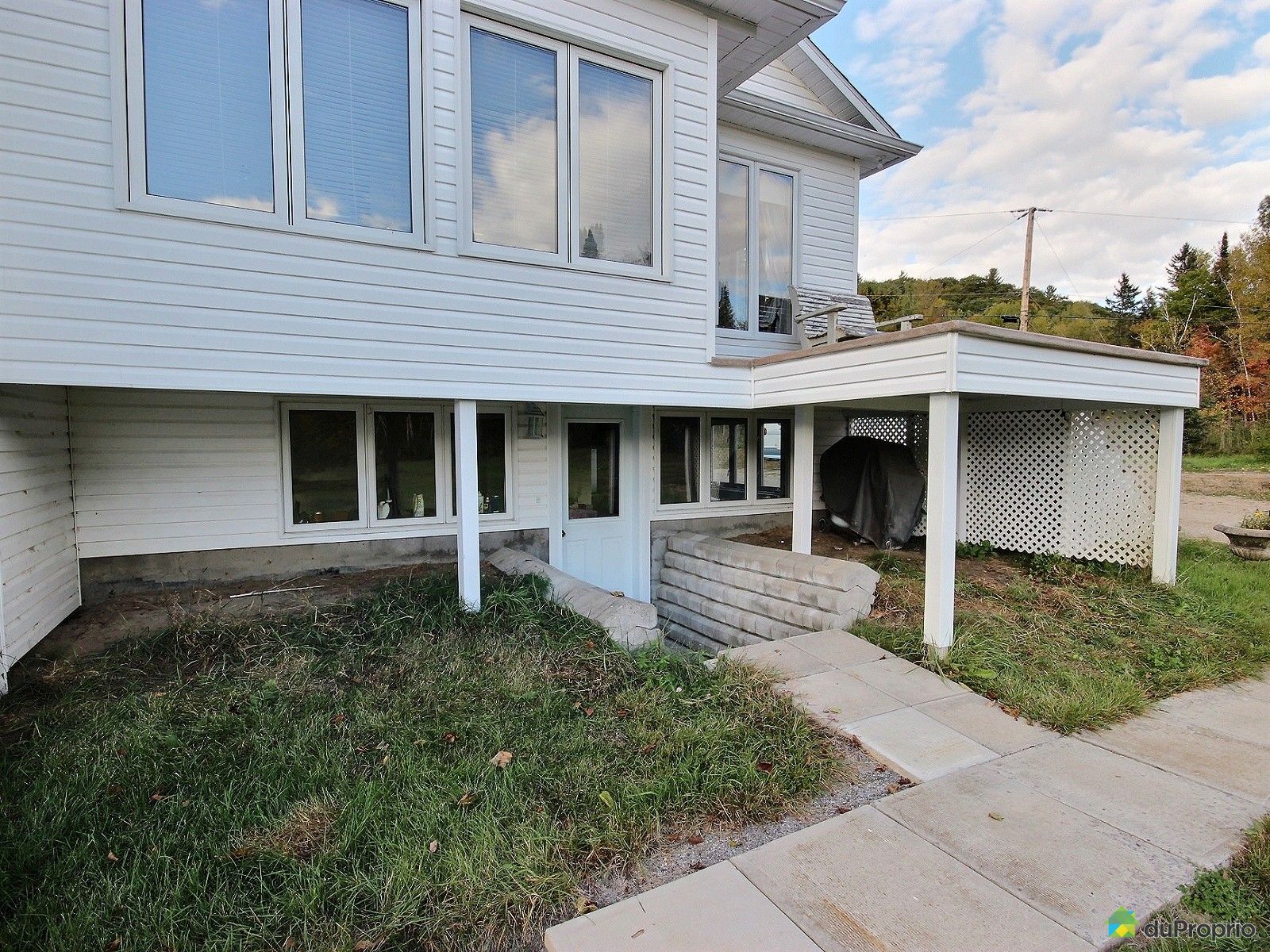 Bungalow Surélevé à vendre StAndréAvellin, 44 chemin SaintPierre