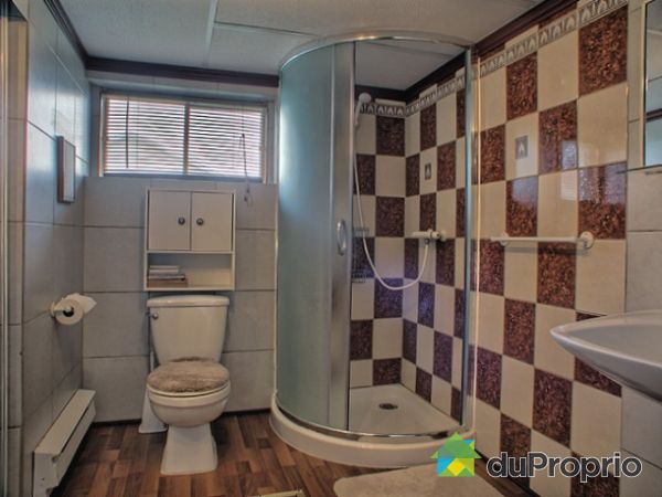 Salle de bain sous-sol - Sous-sol