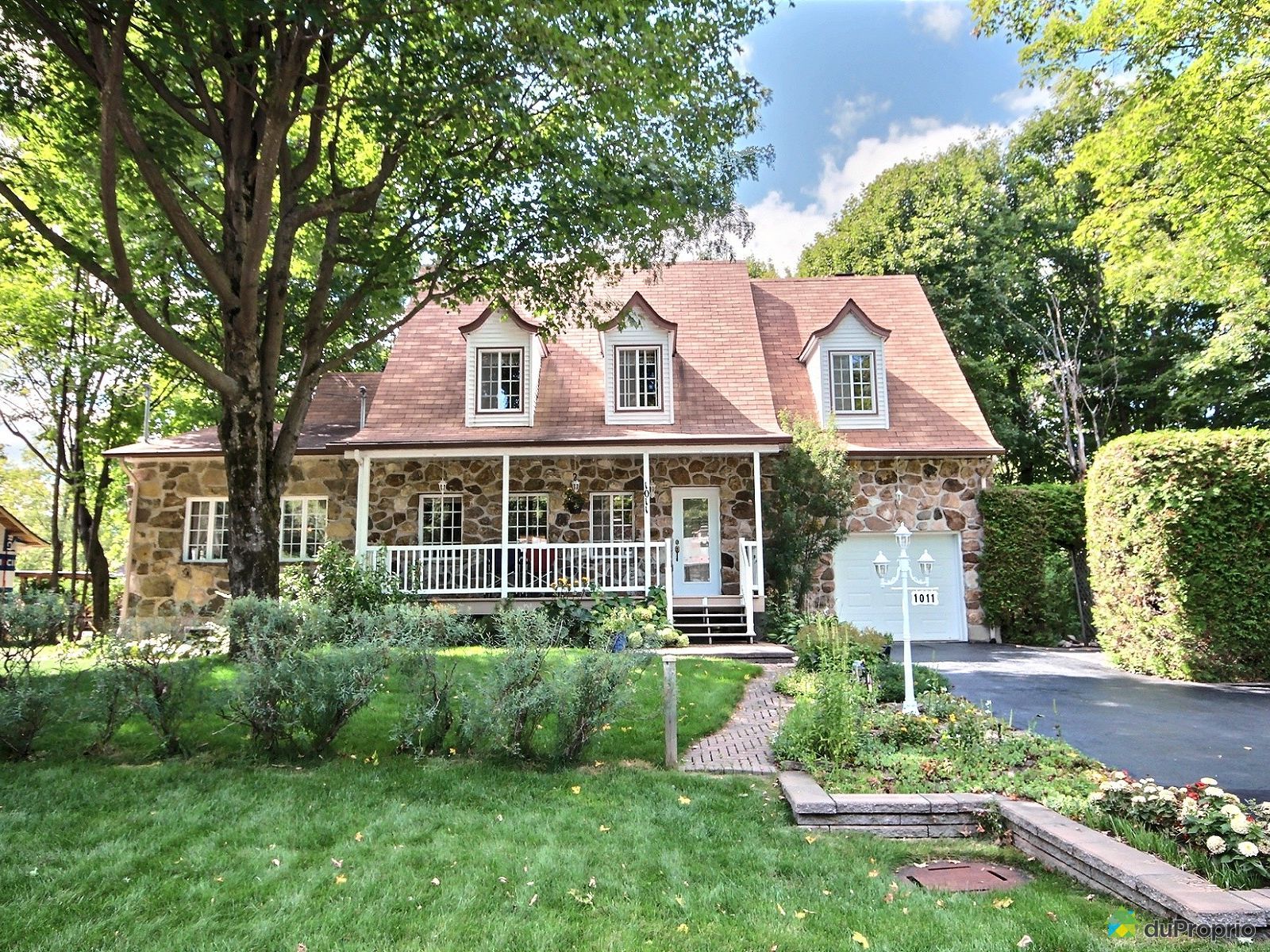 Maison à vendre StJérôme, 1011 Laurier, immobilier Québec DuProprio 716519 Maison à vendre StJérôme, 1011 Laurier, immobilier Québec DuProprio 716519