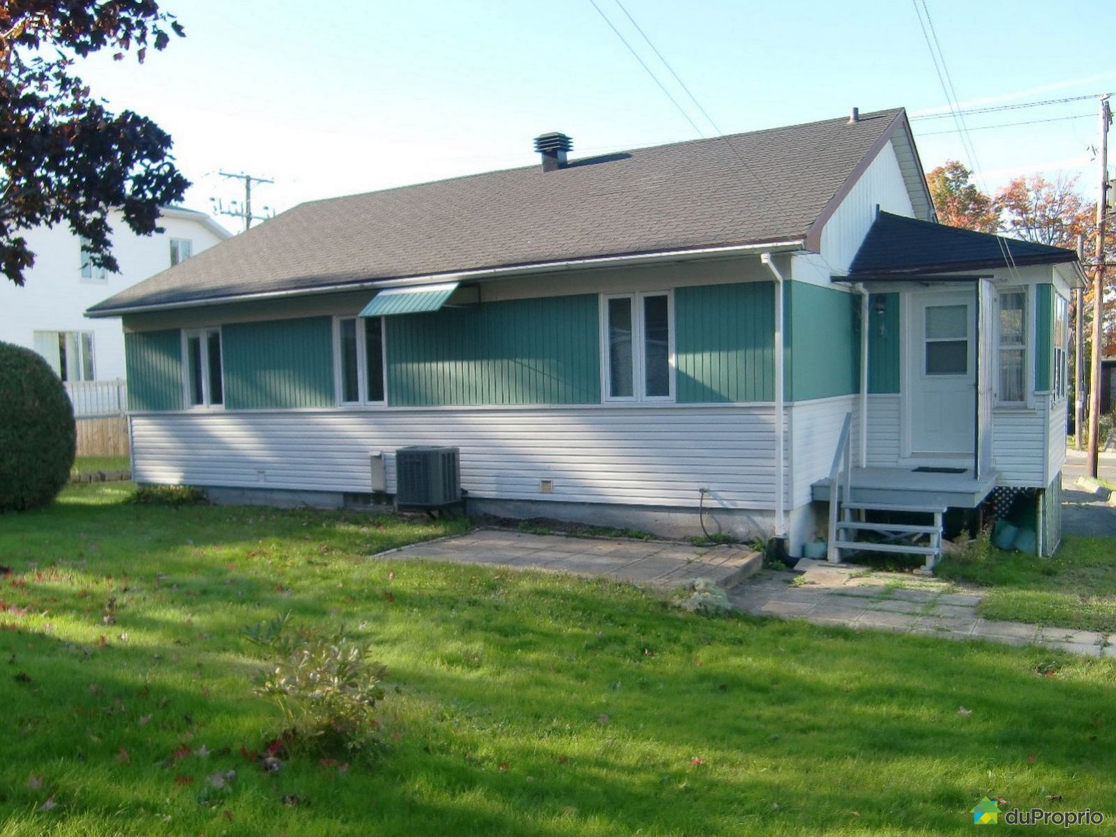 Maison à vendre StRomuald, 1918 chemin du Sault, immobilier Québec DuProprio 436197 Maison à vendre StRomuald, 1918 chemin du Sault, immobilier Québec DuProprio 436197