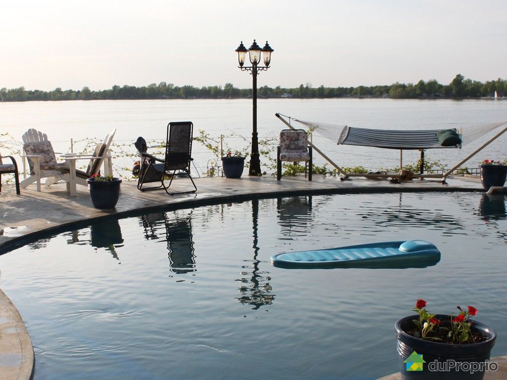 Maison à vendre VeniseEnQuebec, 391 avenue de la Pointe Jameson