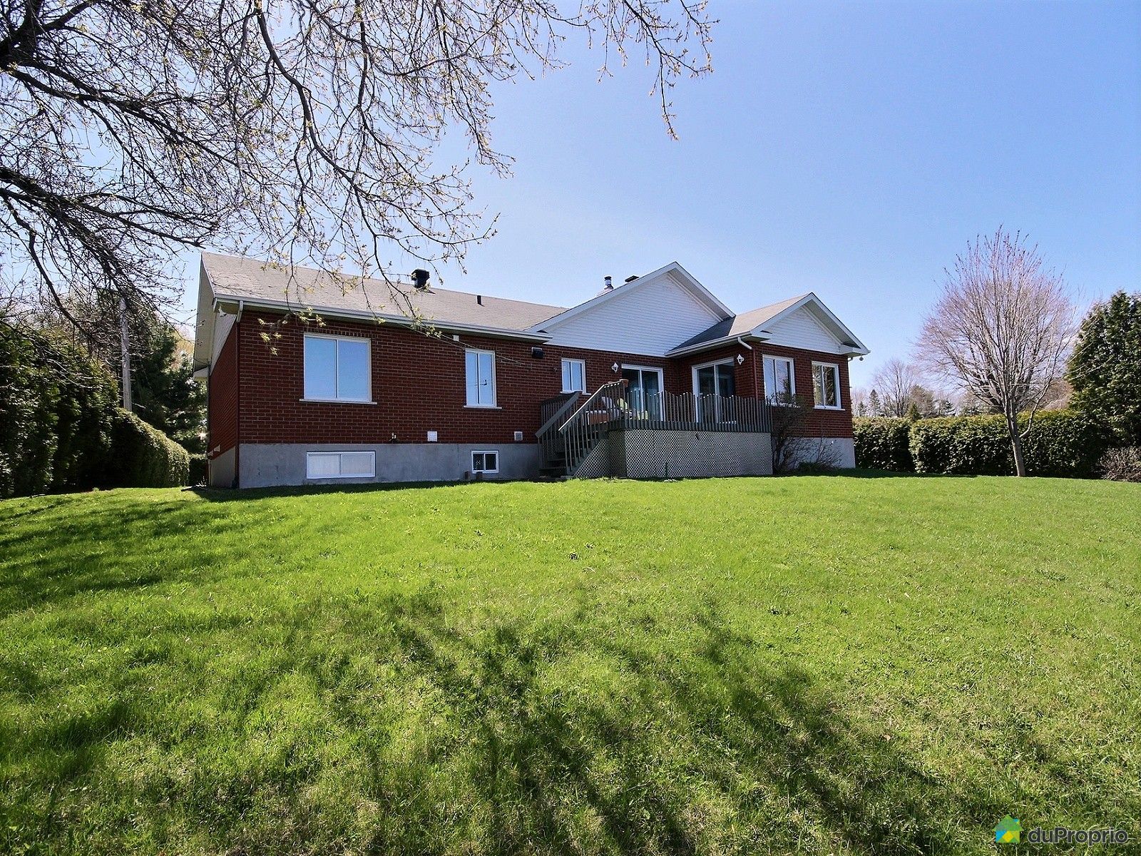 Maison à vendre Vercheres, 167 route MarieVictorin, immobilier Québec DuProprio 701232