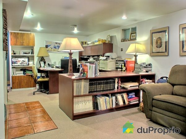 Bureau - BUREAU AU SOUS-SOL AVEC AIRE OUVERTE AU BOUDOIR