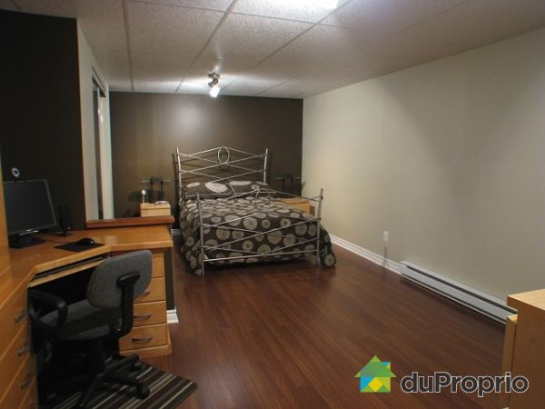 Chambre 2 - chambre sous sol
