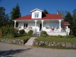 Bungalow � L'Anse-St-Jean, Saguenay-Lac-Saint-Jean
