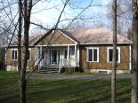 Bungalow à Bolton-Ouest, Estrie Bungalow à Bolton-Ouest, Estrie