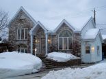 Bungalow Sur�lev� � St-�mile, Qu�bec Rive-Nord