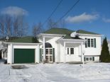 Bungalow Surélevé à Sherbrooke, Estrie Bungalow Surélevé à Sherbrooke, Estrie