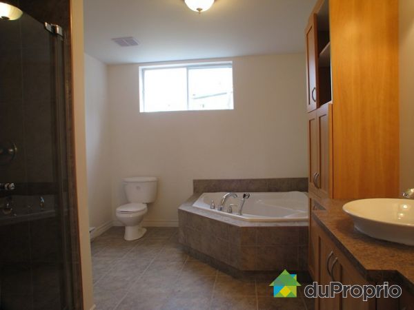 Salle de bain sous-sol