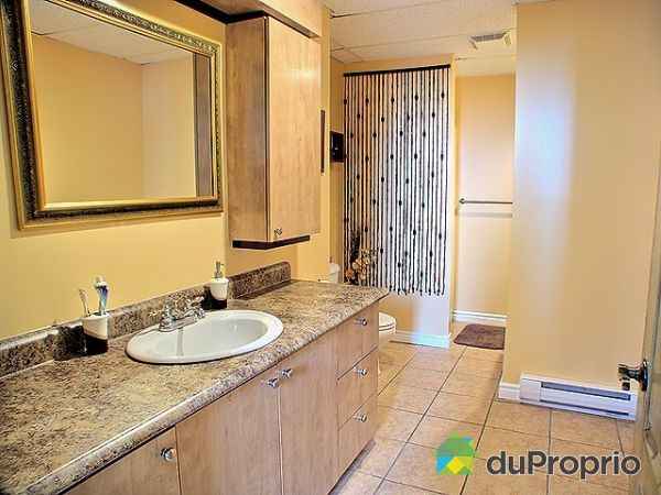 Salle de bain sous-sol