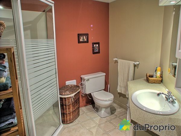 Salle de bain sous-sol