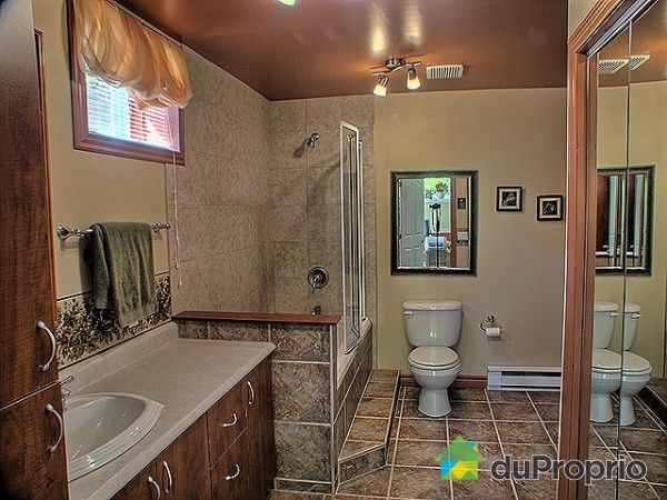 Salle de bain sous-sol
