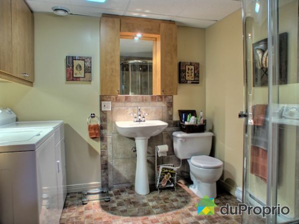 Salle de bain sous-sol