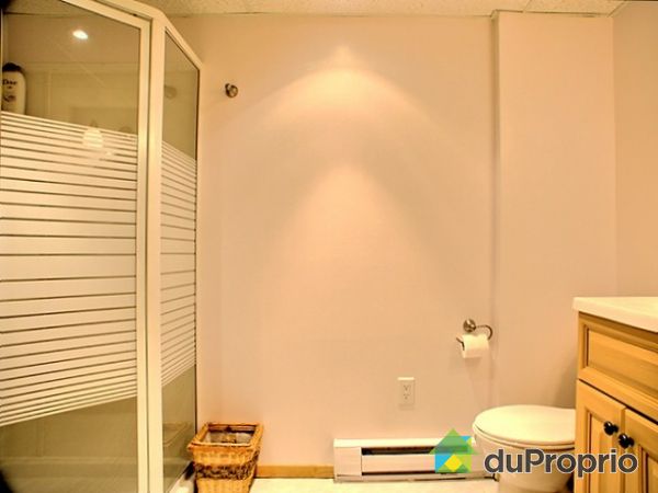 Salle de bain sous-sol
