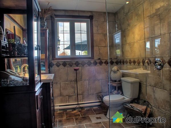 Salle de bain sous-sol