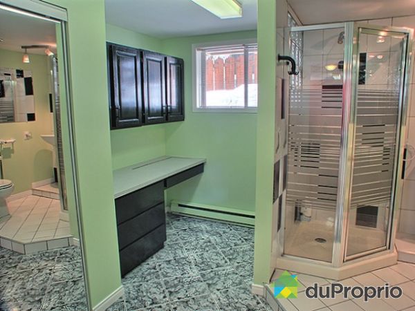 Salle de bain sous-sol