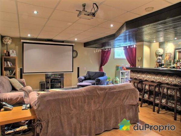 Salle familiale - Salle familiale / Cin&eacute;ma maison