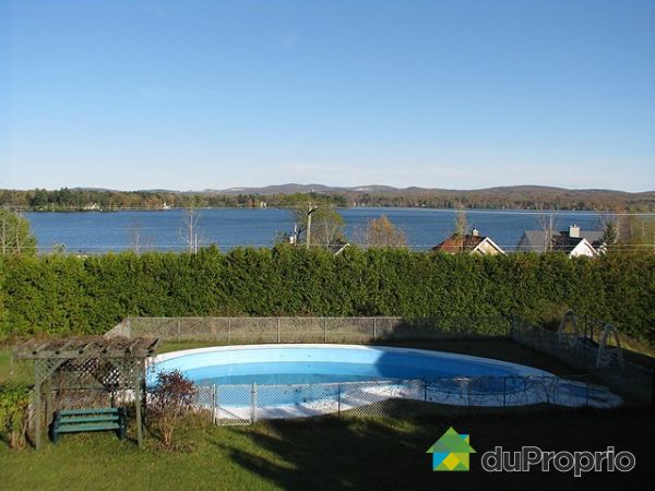 Vue sur le lac