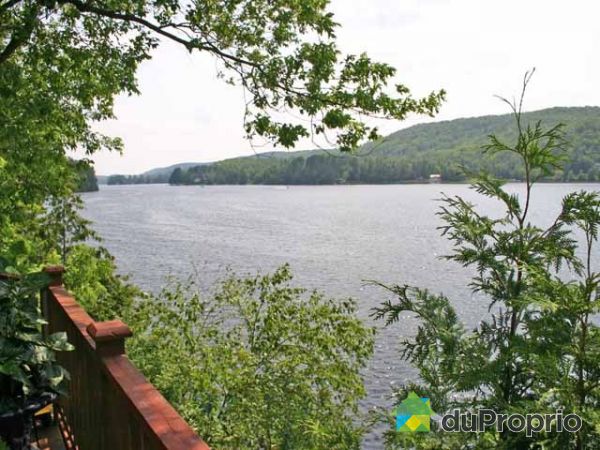 Vue sur le lac