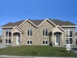 Bungalow in St-Amable, Monteregie (Montreal South Shore)