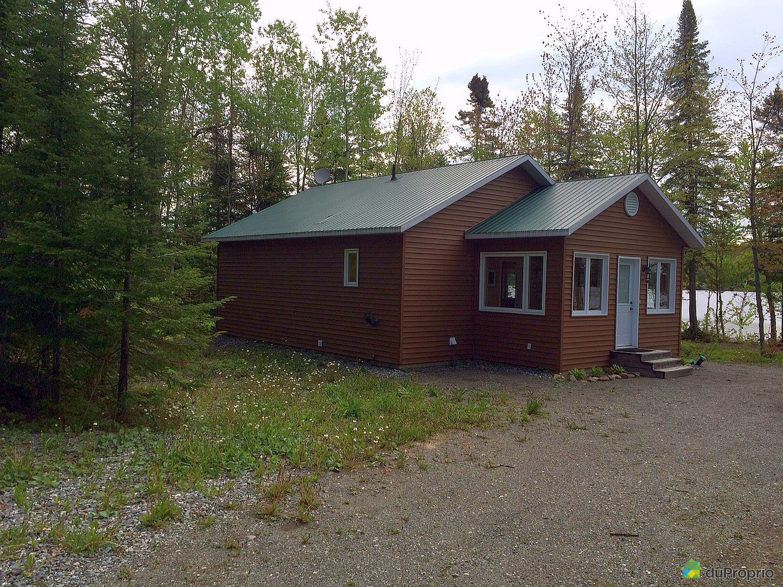 Chalet à vendre StHubertDeRivièreDuLoup, 303, chemin des Saumons