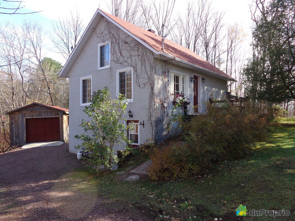 Maison à vendre StColomban, 209, chemin de la RivièreduNord