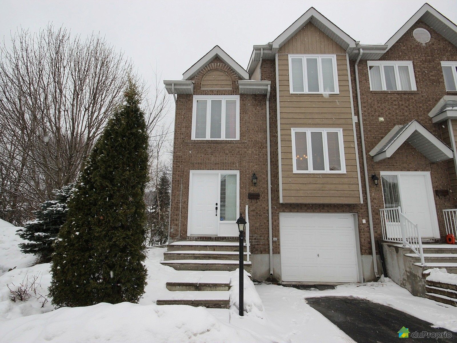 Facade Maison En Rangee De Ville Gatineau Hull 1600 4705173