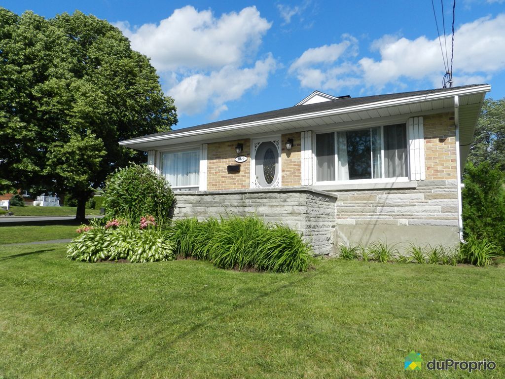 Facade Bungalow Granby