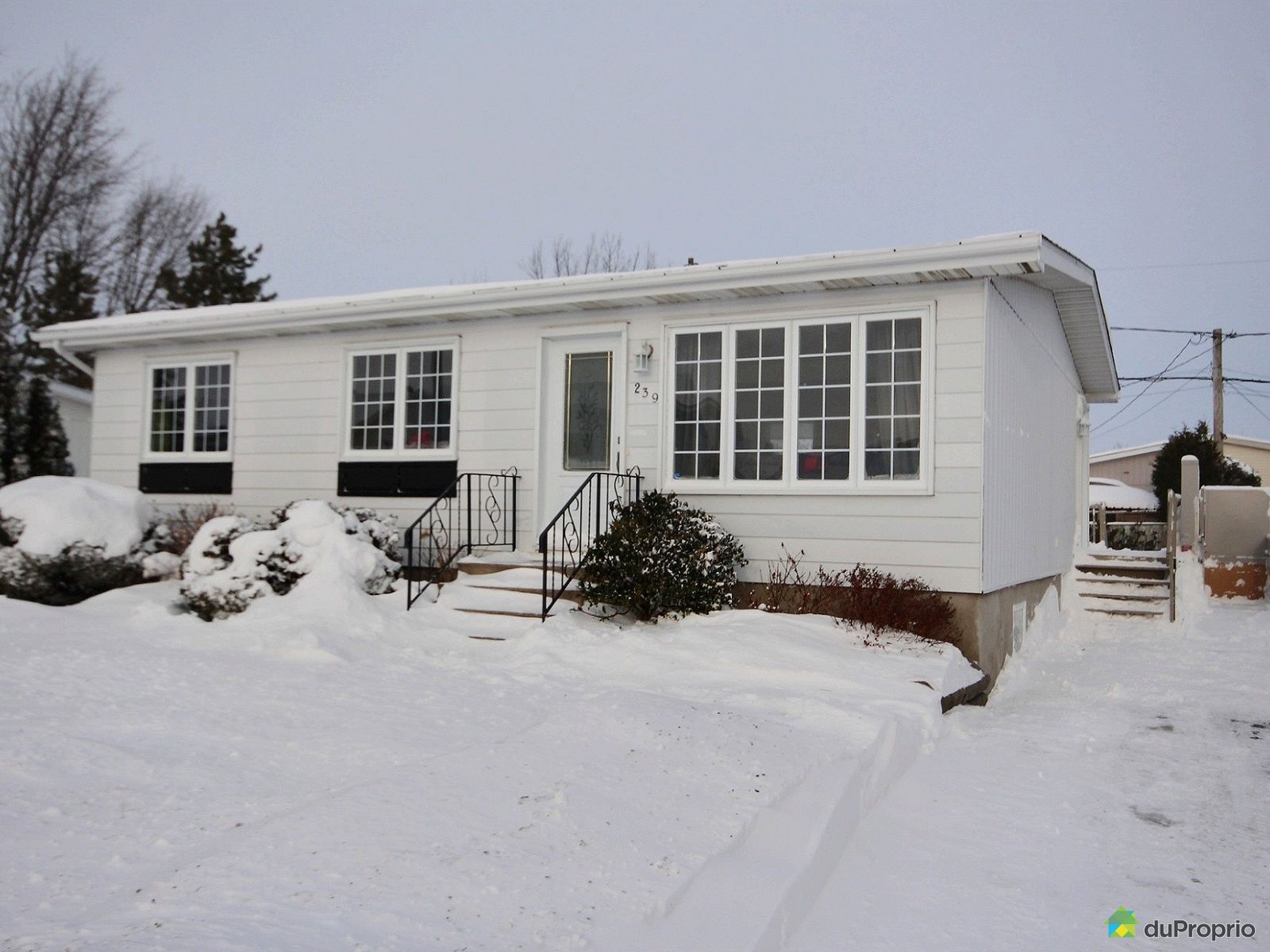 Facade En Hiver Bungalow St Jean Sur Richelieu St Luc 1600 8215851