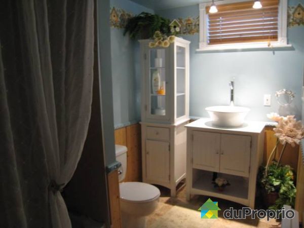 Salle de bain sous-sol