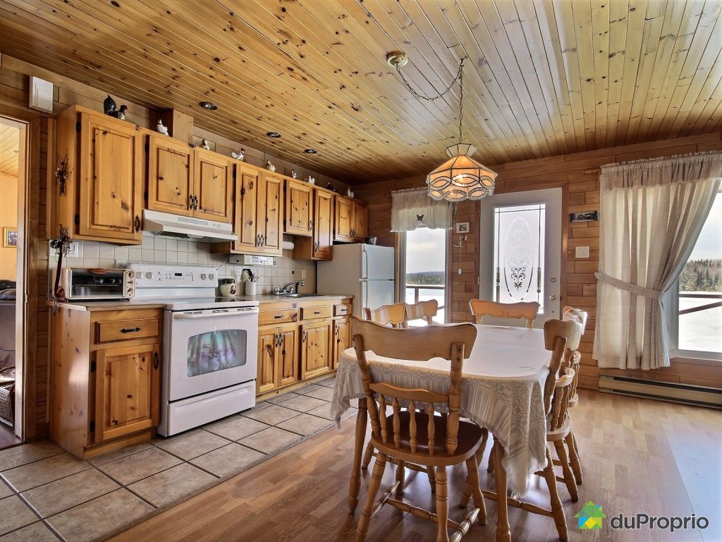 Chalet à vendre StMarcelDeL'Islet, 28, chemin du LacFontaineClaire