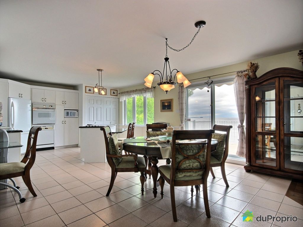 Maison à vendre StStanislasDeKostka, 12, chemin du Canal, immobilier