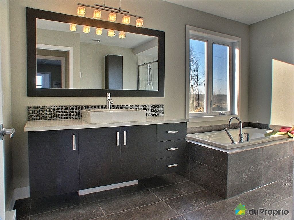 Salle de bain maison neuve a vendre mirabel quebec province large 2418536.jpg
