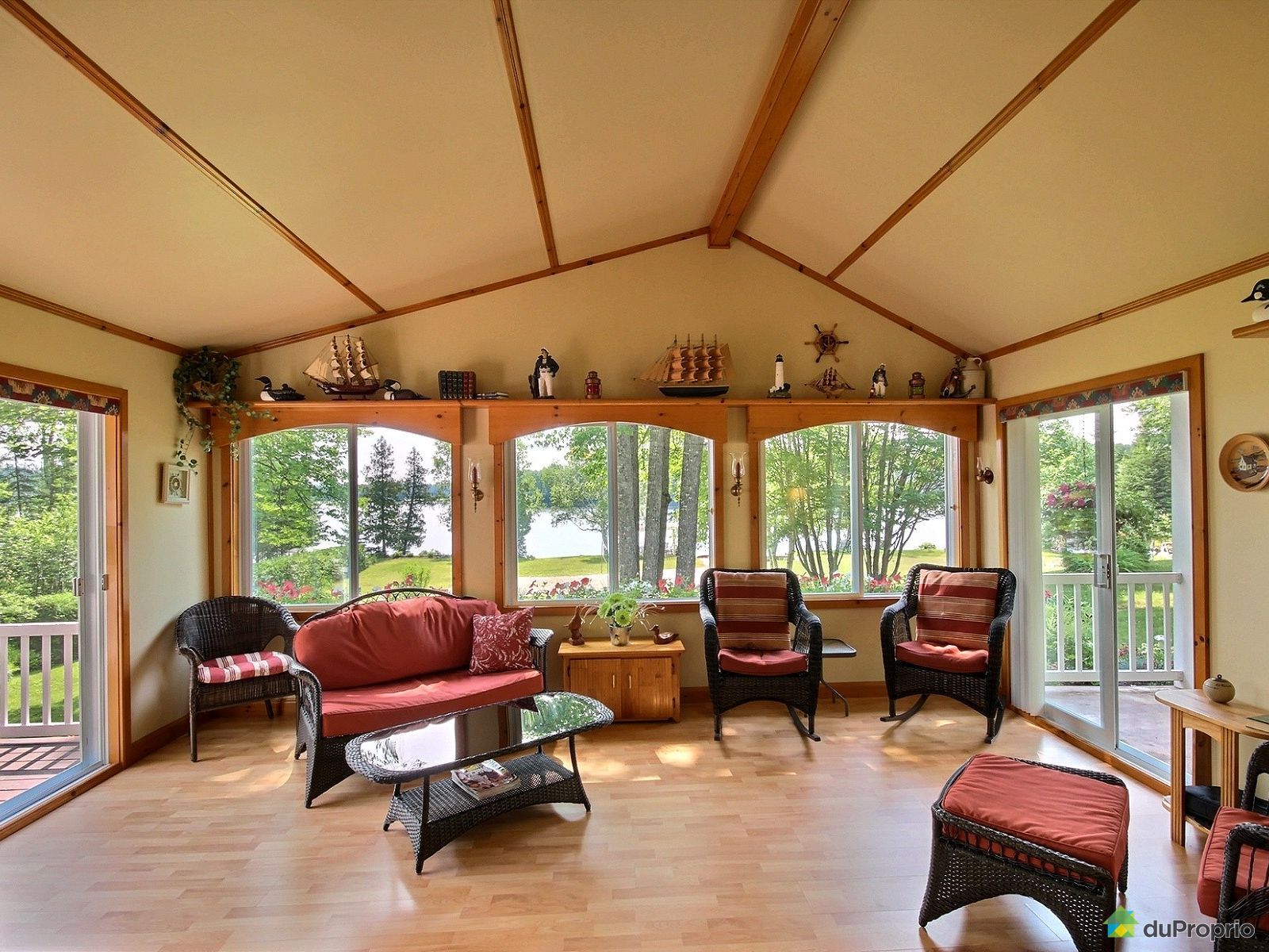 Chalet à vendre StAimeDuLacDesIles, 1010 chemin du LacGrenier