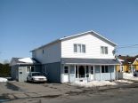 Triplex in Salaberry-De-Valleyfield, Monteregie (Montreal South Shore)