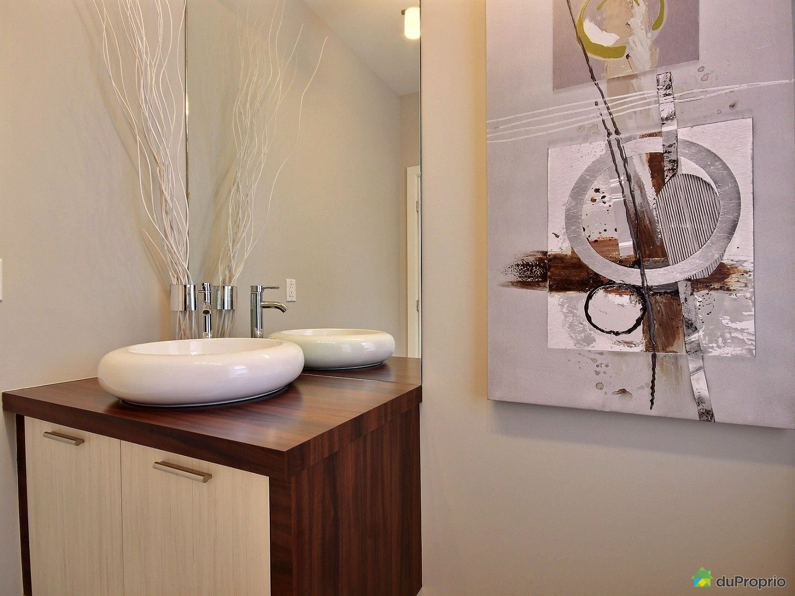 House sold in StHubert DuProprio 575857