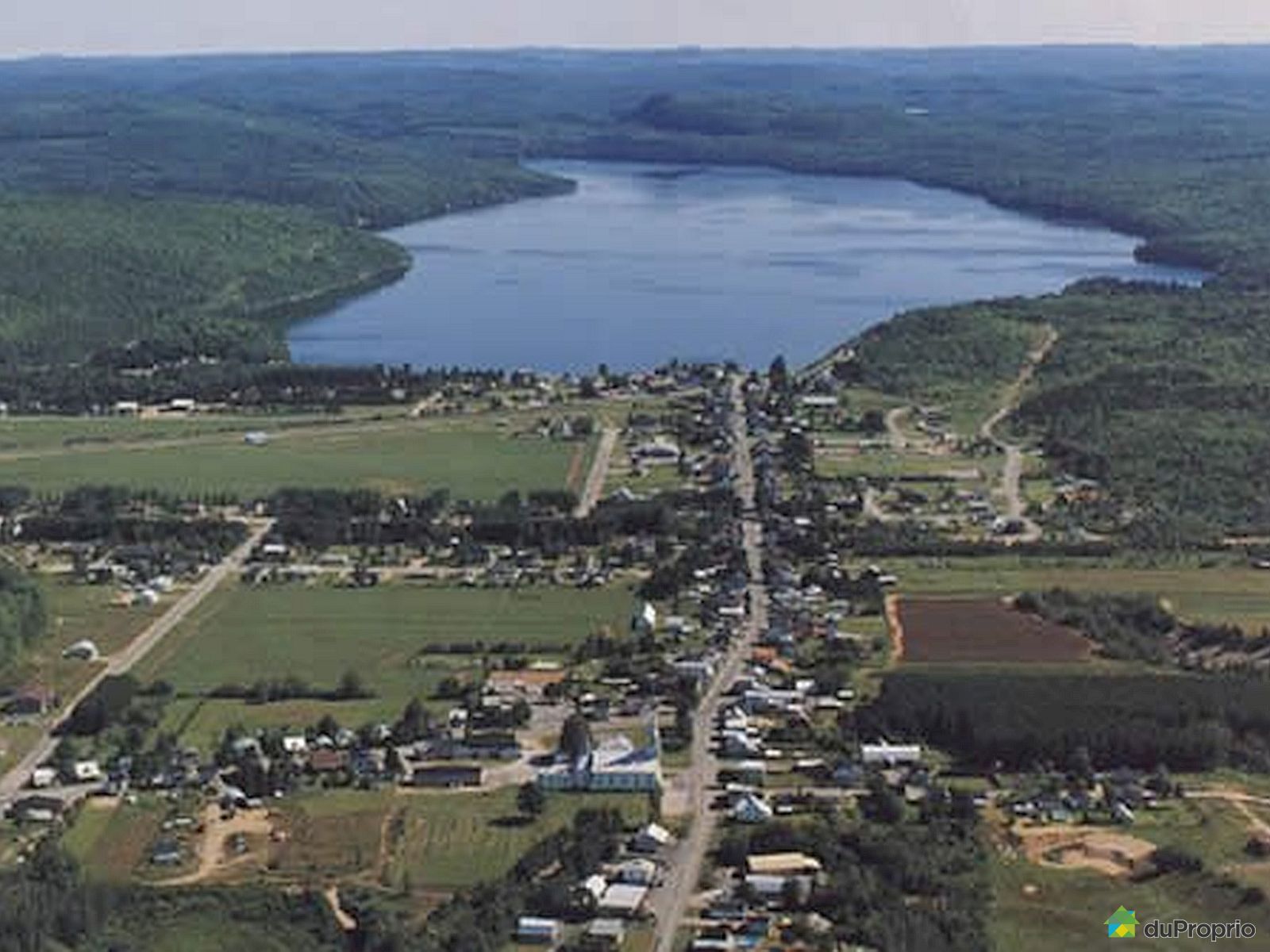 Terrain résidentiel à vendre LacAuxSables, 180 chemin Bois Franc, immobilier Québec Terrain résidentiel à vendre LacAuxSables, 180 chemin Bois Franc, immobilier Québec