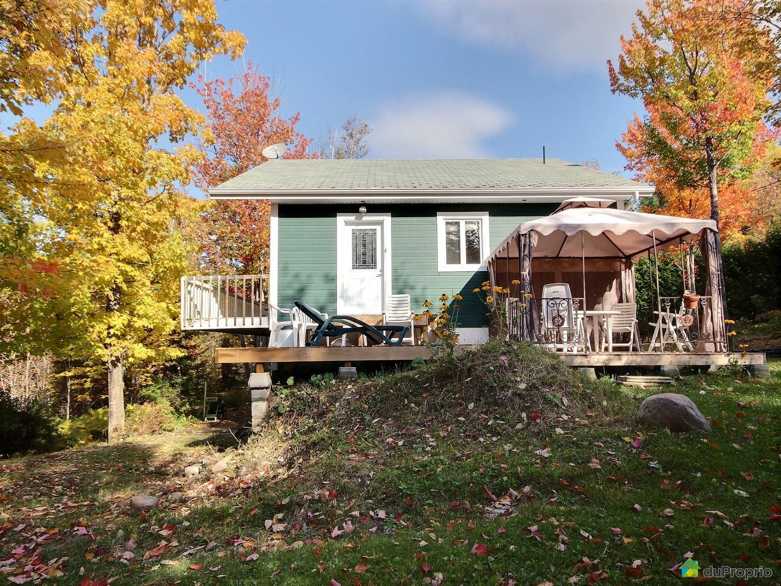 Chalet à vendre MontCarmel, 33 chemin du LacSaintPierre Est