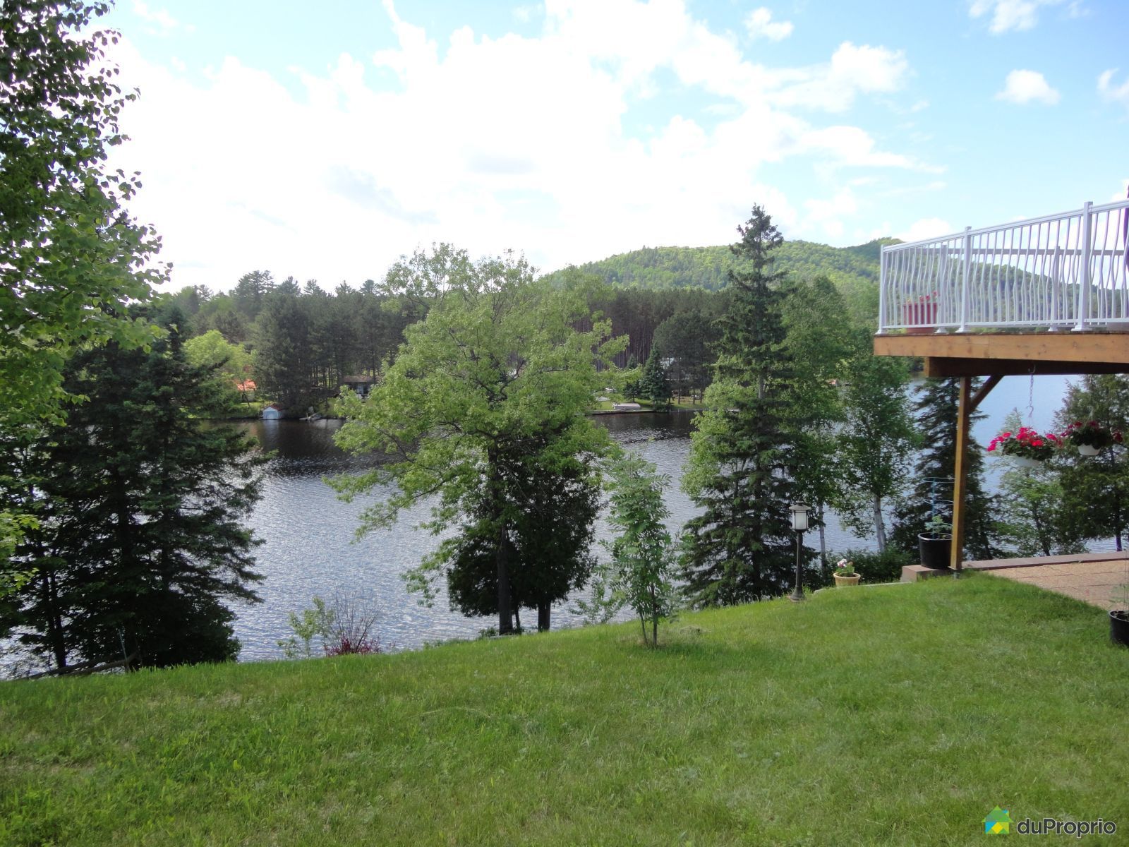 Bungalow Surélevé à vendre ValDesBois, 143 chemin Ducharme