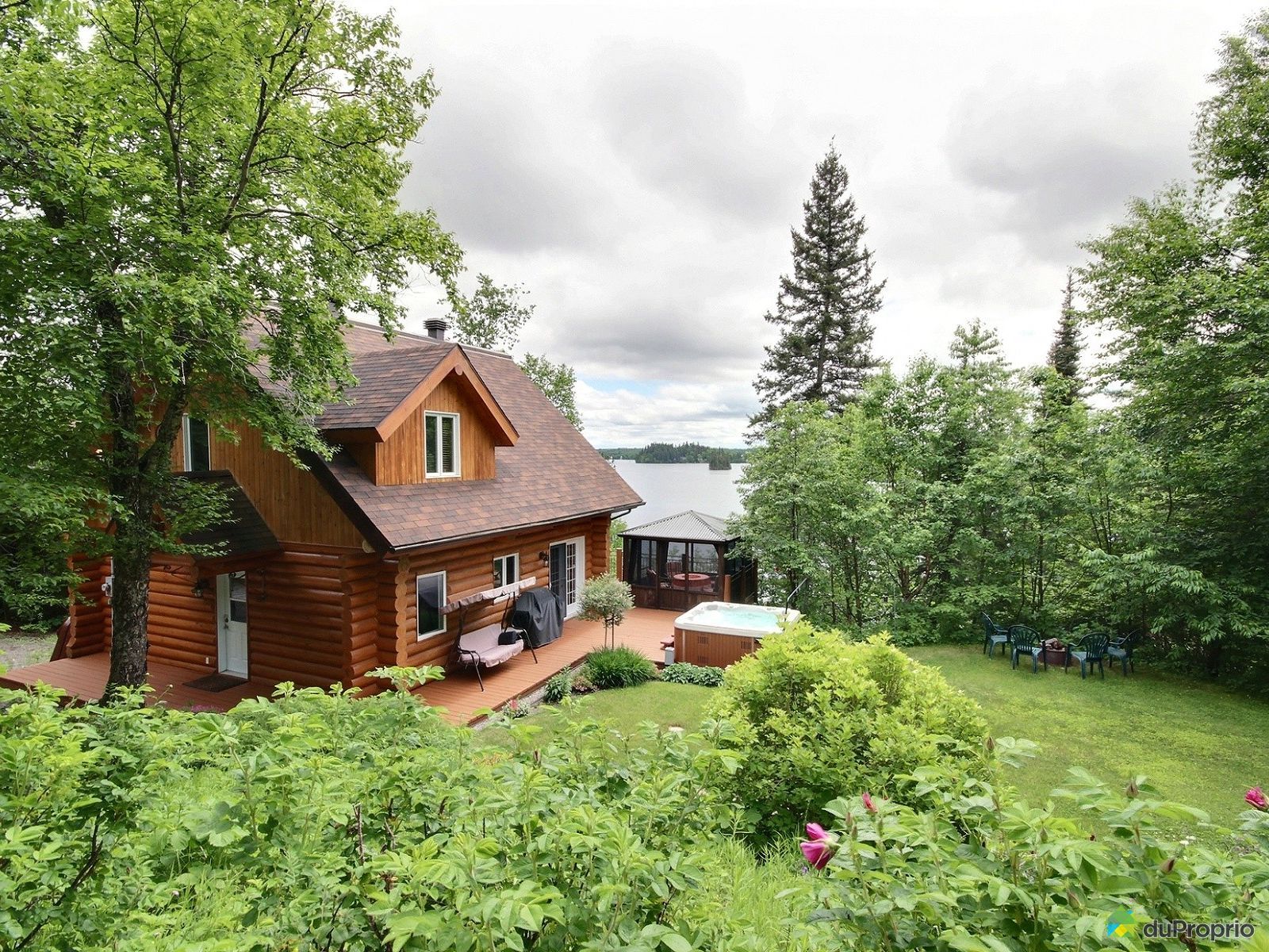 Chalet à vendre StDaviddeFalardeau, 678 chemin 15 du Lac Sébastien, immobilier Québec Chalet à vendre StDaviddeFalardeau, 678 chemin 15 du Lac Sébastien, immobilier Québec