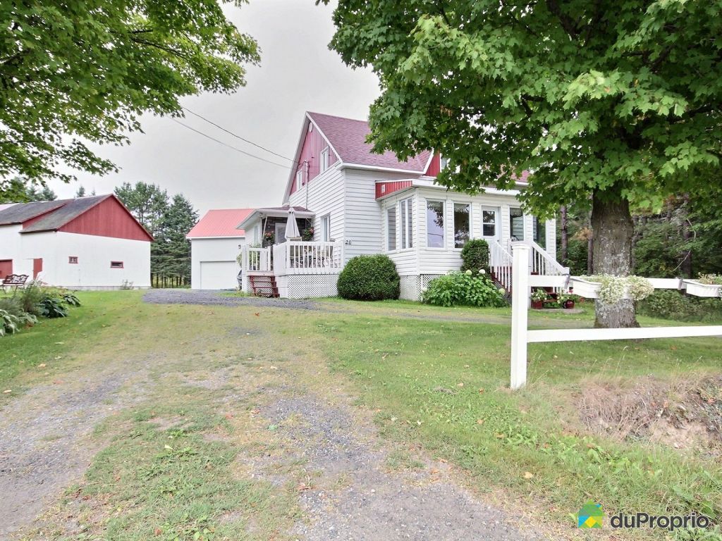 Fermette à vendre SteSabineDeBellechasse, 20 rang SaintHenri