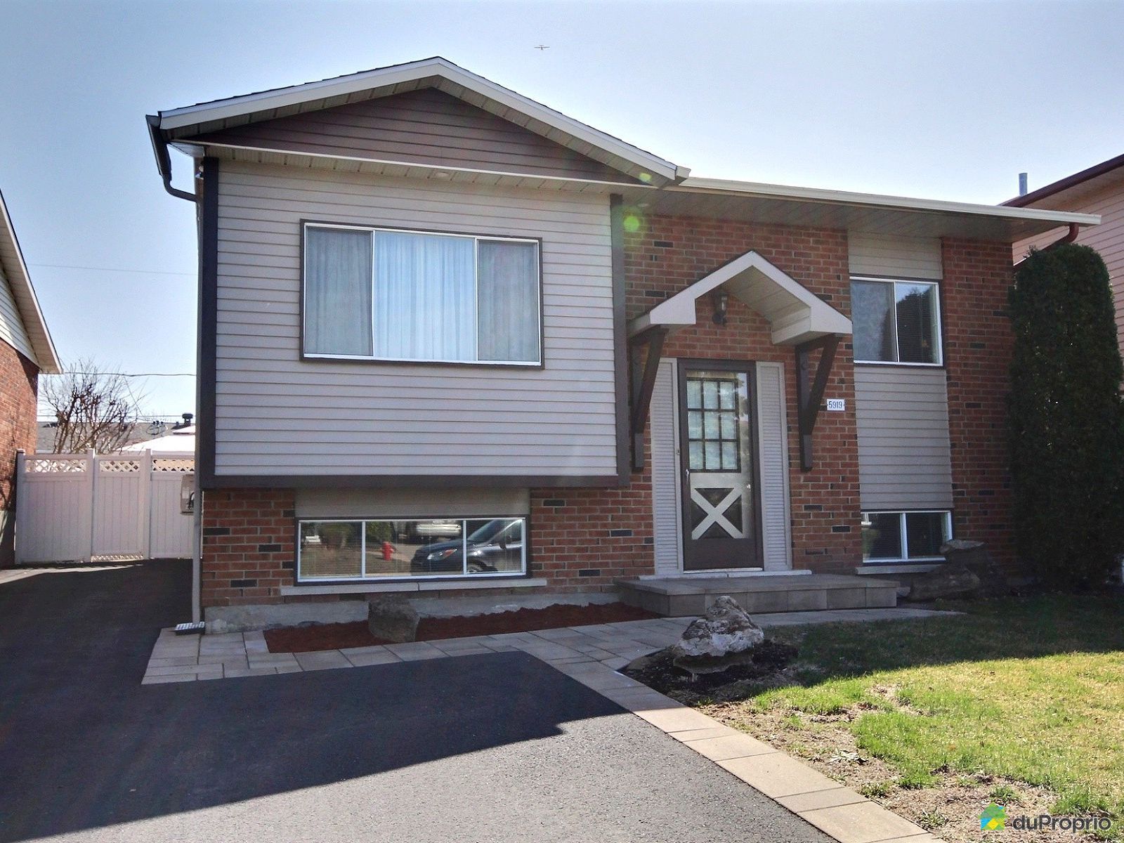 Longueuil (StHubert) for sale DuProprio