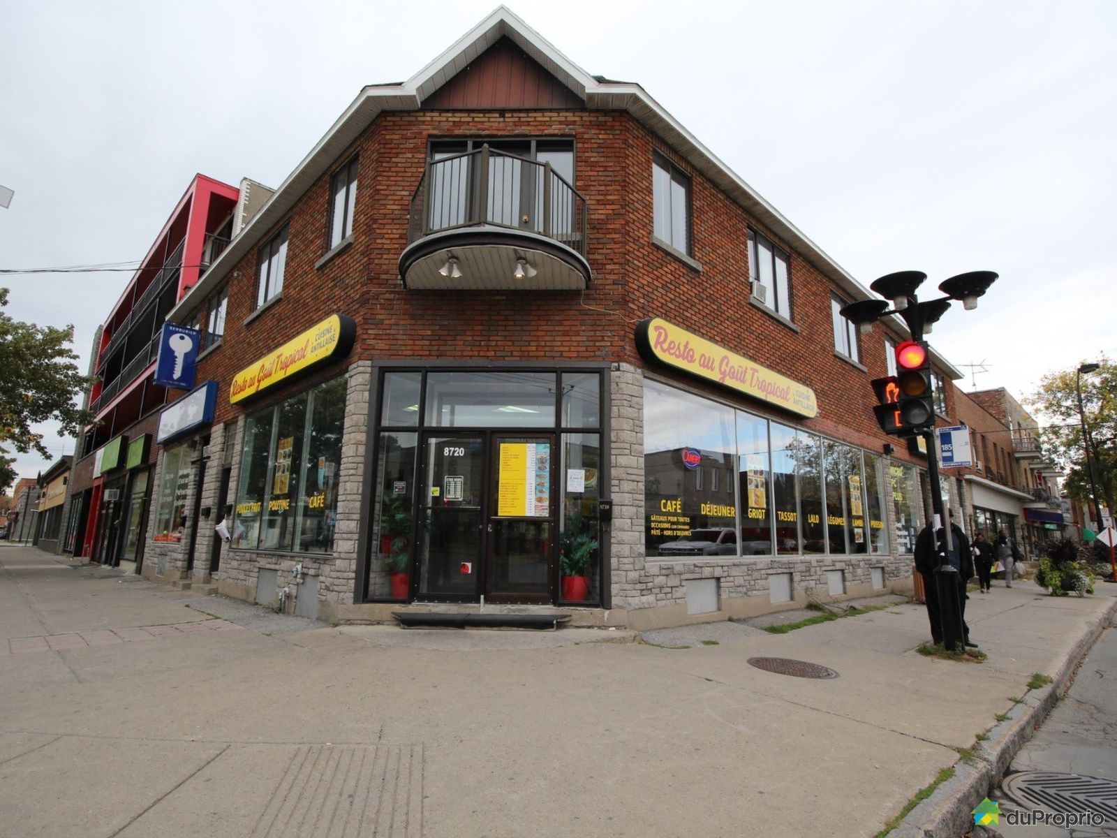 7445 Rue Hochelaga Montréal Qc H1n 3v2