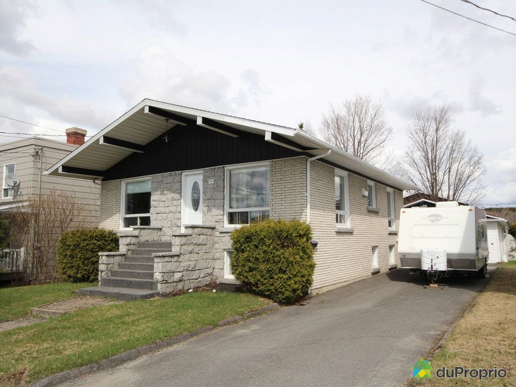 Maison A Vendre Lac Megantic Bord De L Eau maison a vendre a lac-megantic - proprietes-etangs-a-vendre.com