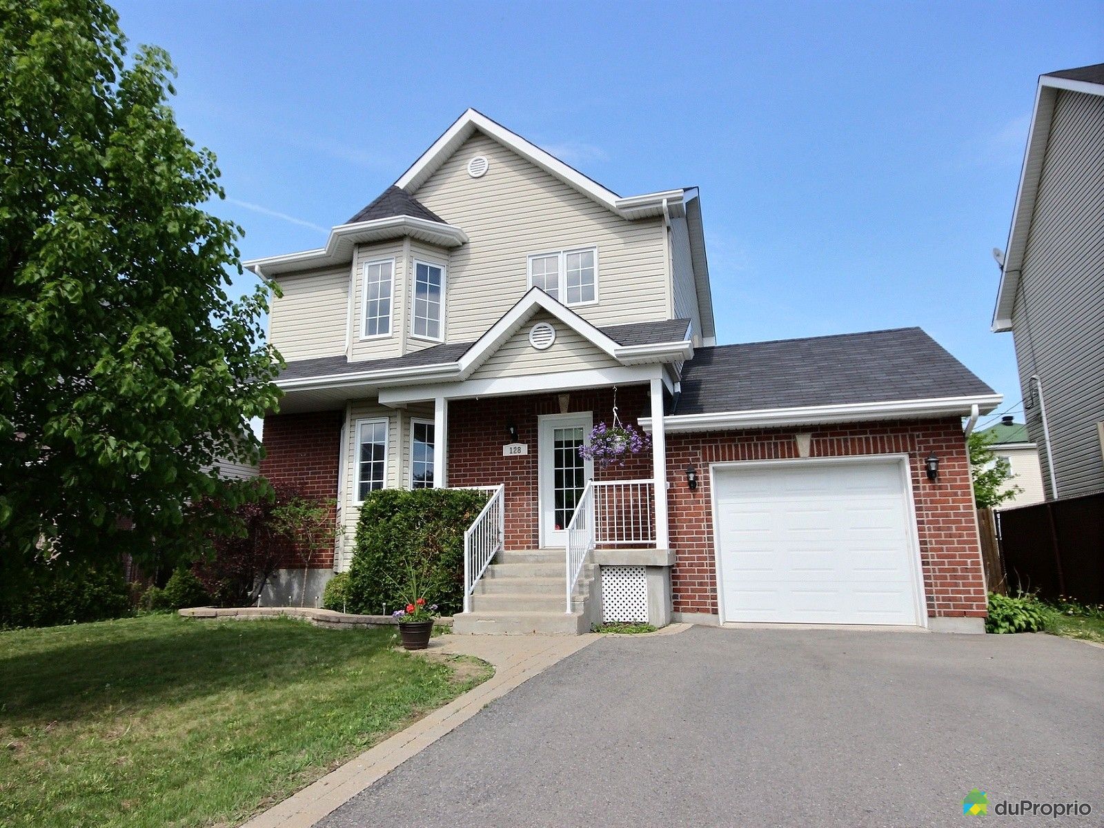 128, rue des Noisetiers, VaudreuilDorion à vendre DuProprio