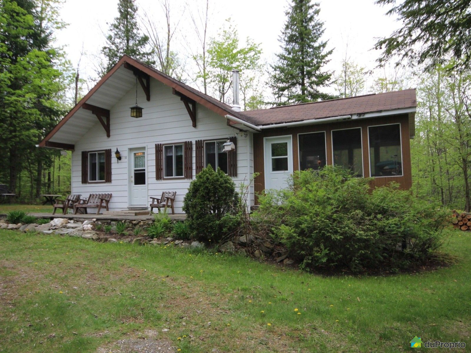 lac stukely chalet a vendre lac stukely chalet a vendre